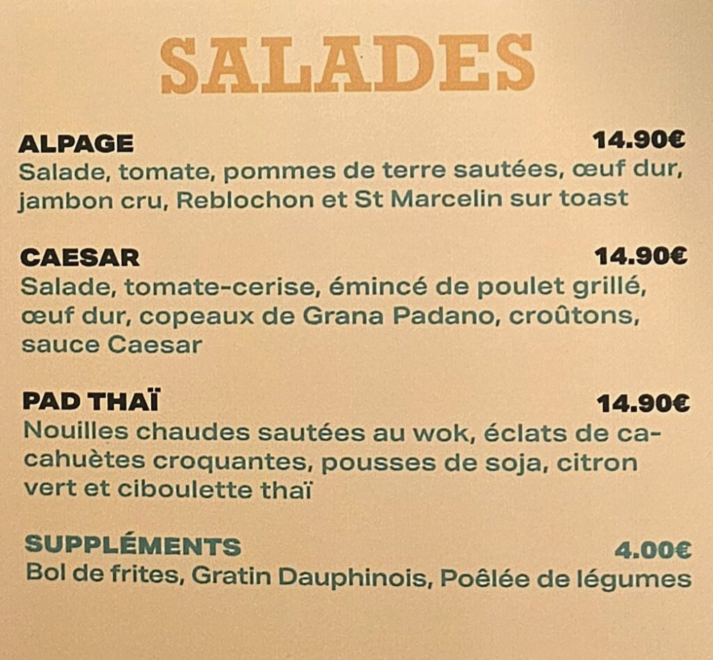 Salade fraîche O'Campus composée d'ingrédients de saison et locaux